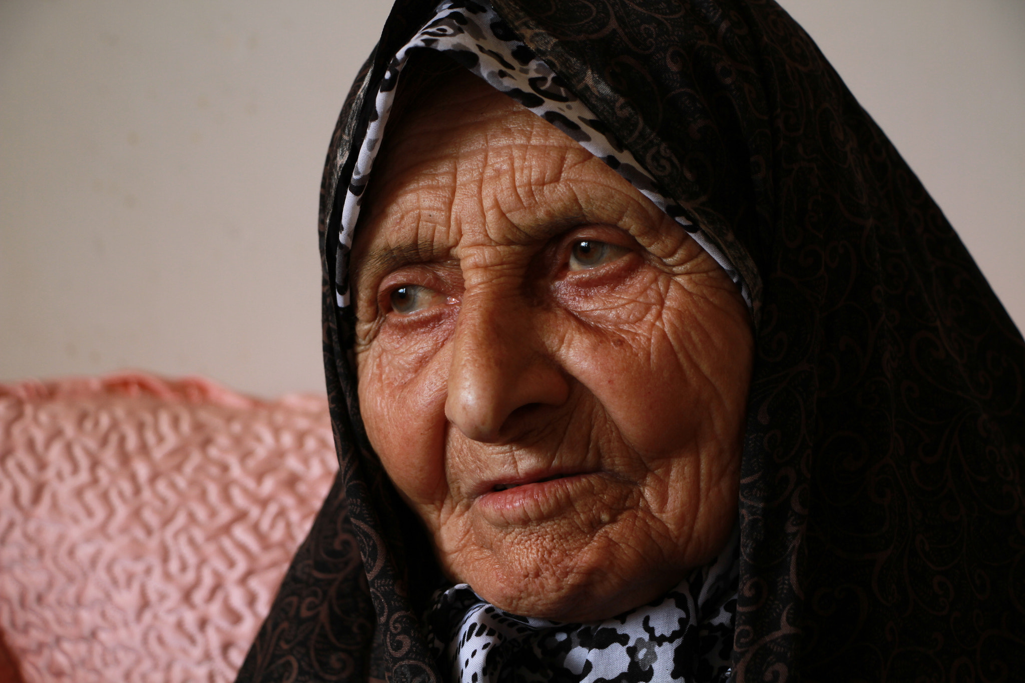 Canon EOS 7D sample photo. Grandmother photography
