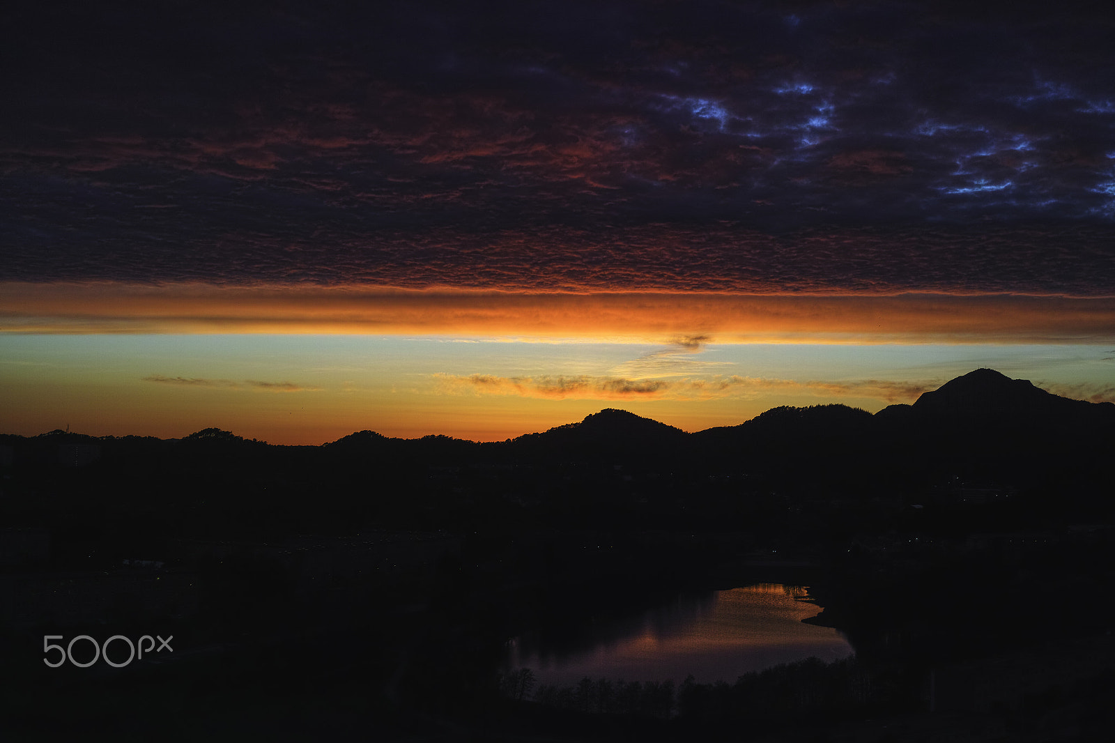 Sigma DP2 Merrill sample photo. The first proper sunset of this year photography