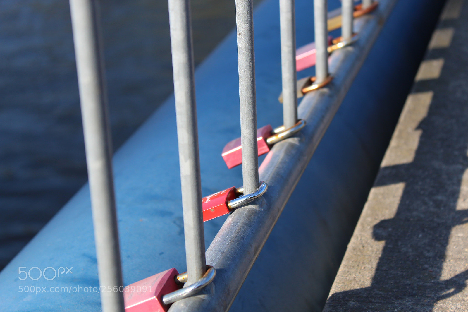 Canon EOS 1300D (EOS Rebel T6 / EOS Kiss X80) sample photo. Love forever photography