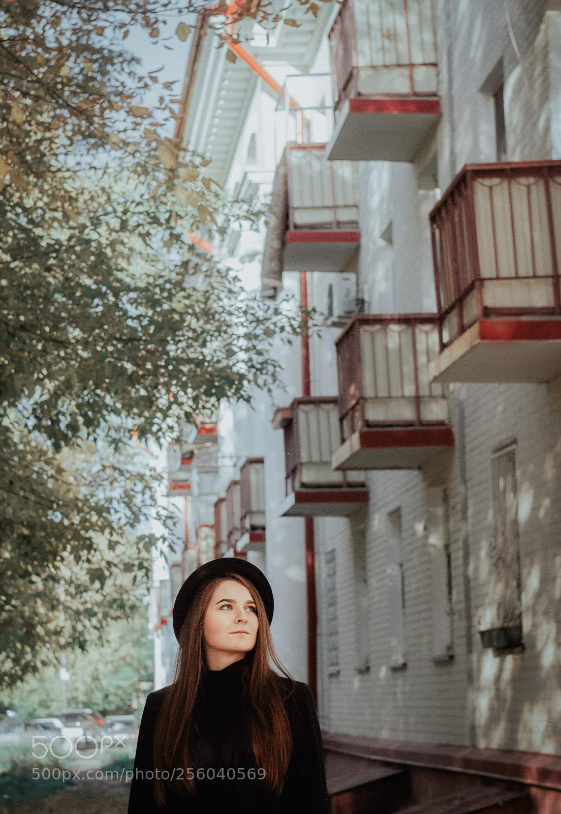 Canon EOS 600D (Rebel EOS T3i / EOS Kiss X5) sample photo. Woman in black photography