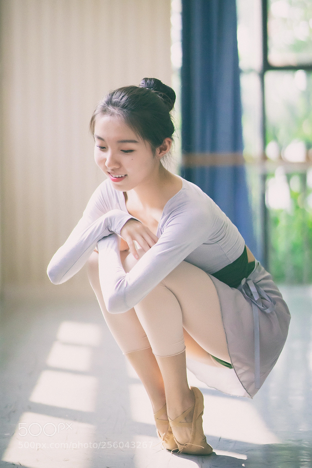 Sony a7 II sample photo. Dancing girl photography
