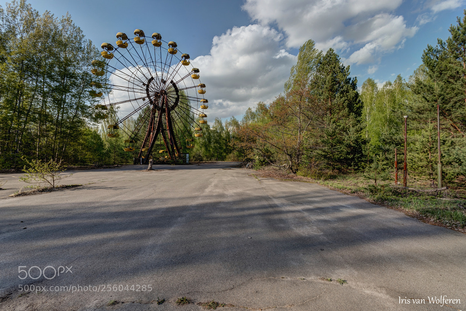 Canon EOS 6D Mark II sample photo. Pripyat city park photography