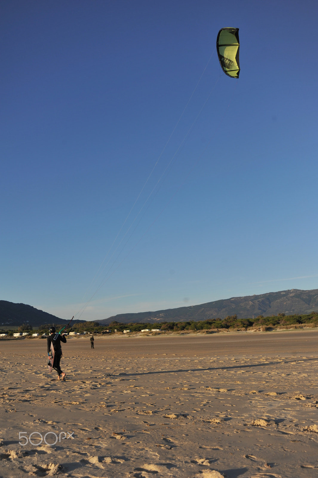 AF Zoom-Nikkor 35-80mm f/4-5.6D N sample photo. Contra el viento photography