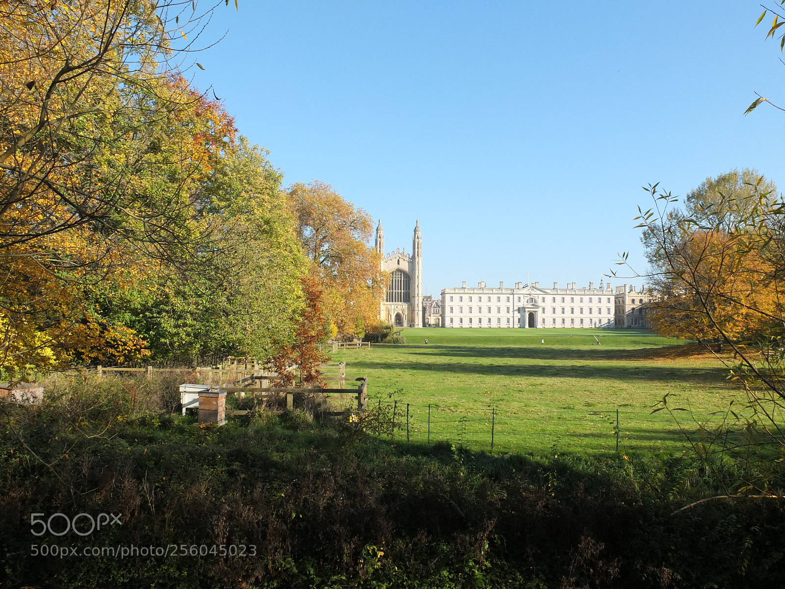 Fujifilm X10 sample photo. Cambridge, the backs colleges photography