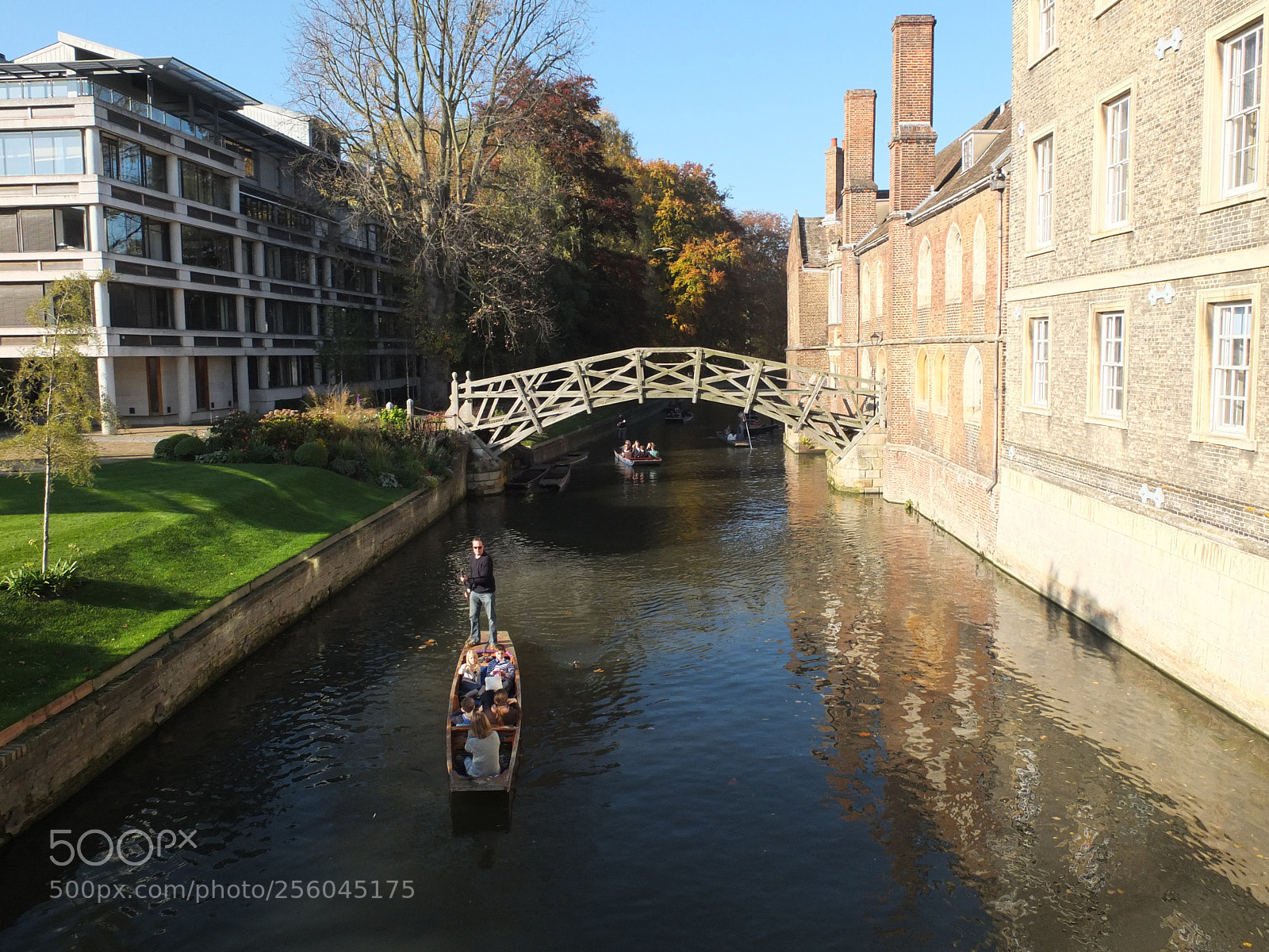 Fujifilm X10 sample photo. Cambridge, the backs colleges photography