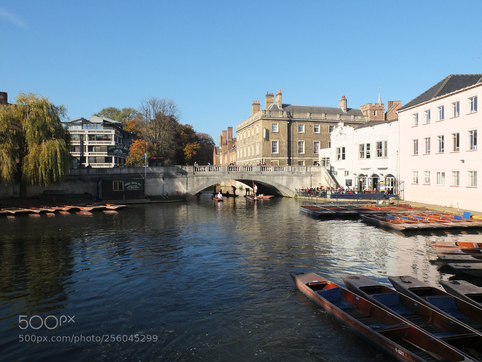 Fujifilm X10 sample photo. Cambridge, the backs colleges photography