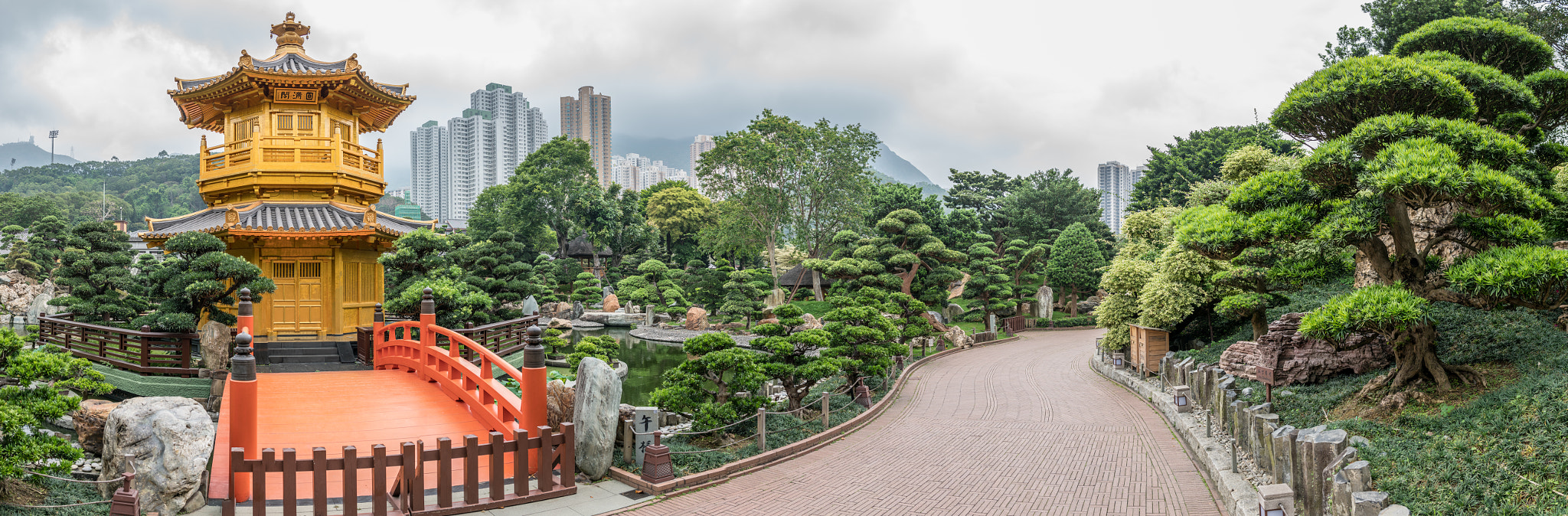 Sony Cyber-shot DSC-RX1R II sample photo. Monasterio chi lin y jardín nan lian en hong kong photography