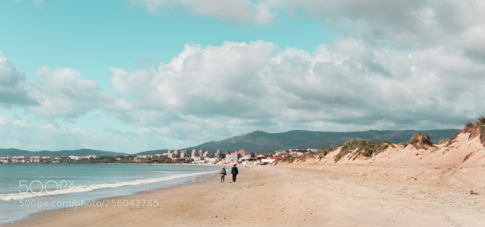Canon EOS 7D Mark II sample photo. Rinconcillo's beach photography