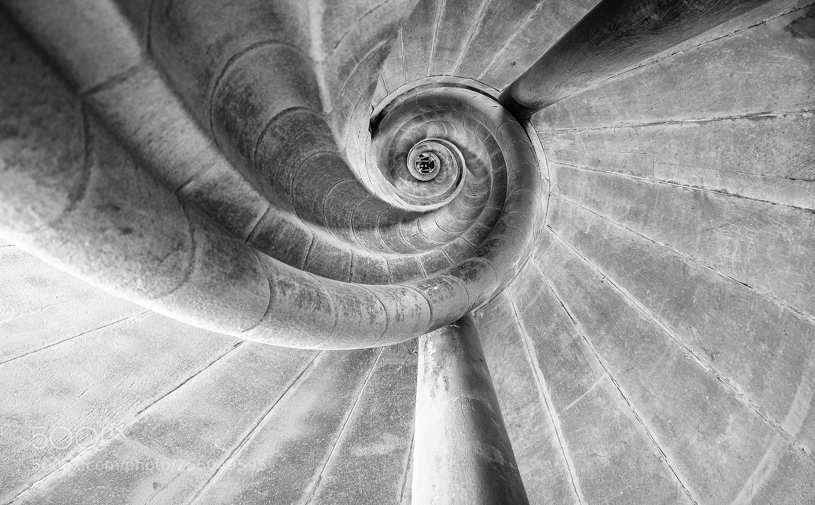 Fujifilm X-T2 sample photo. Spiralling stones photography