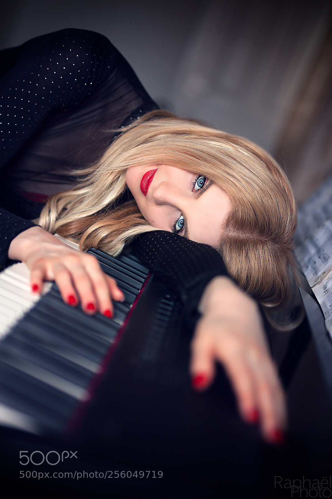 Canon EOS 5D Mark II sample photo. A love song stays photography