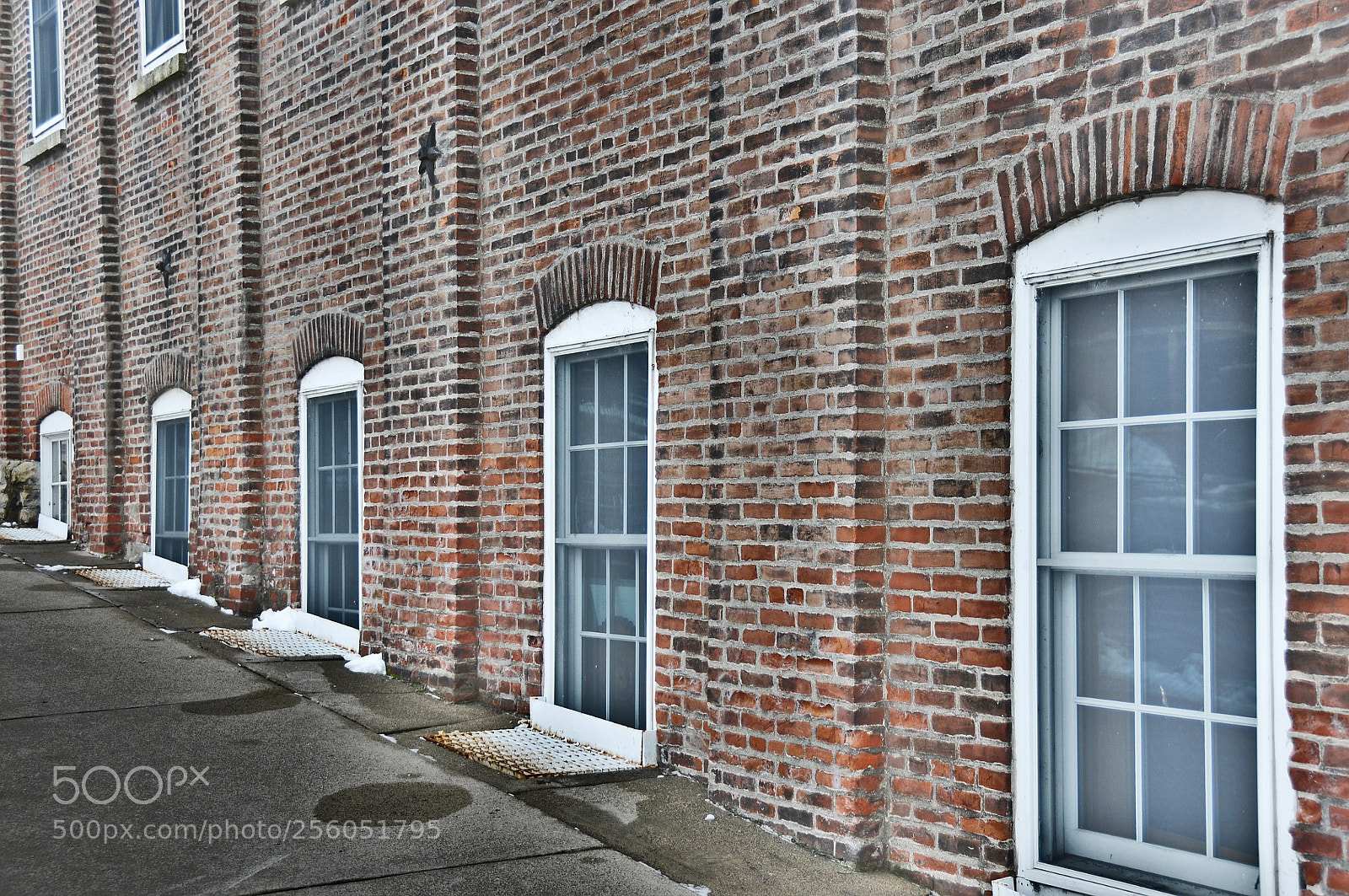 Nikon D300 sample photo. White windows on a photography