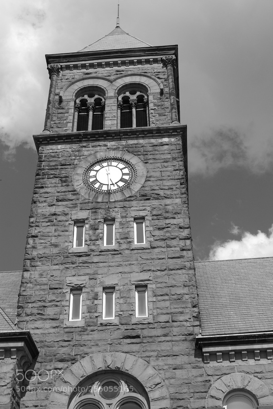 Sony Alpha DSLR-A100 sample photo. Lancaster,  oh city hall photography