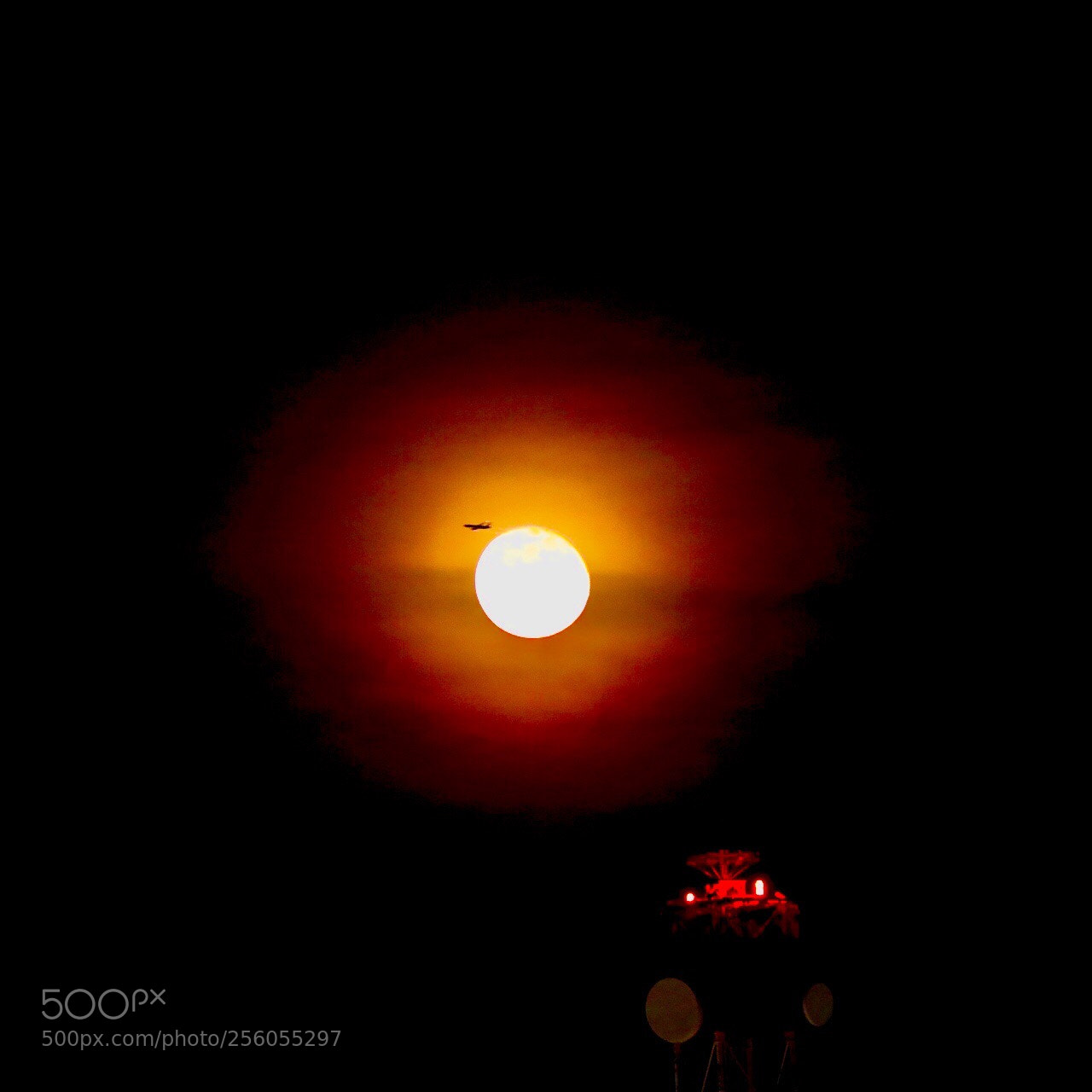 Canon EOS 5D Mark IV sample photo.  full moon & airplane photography