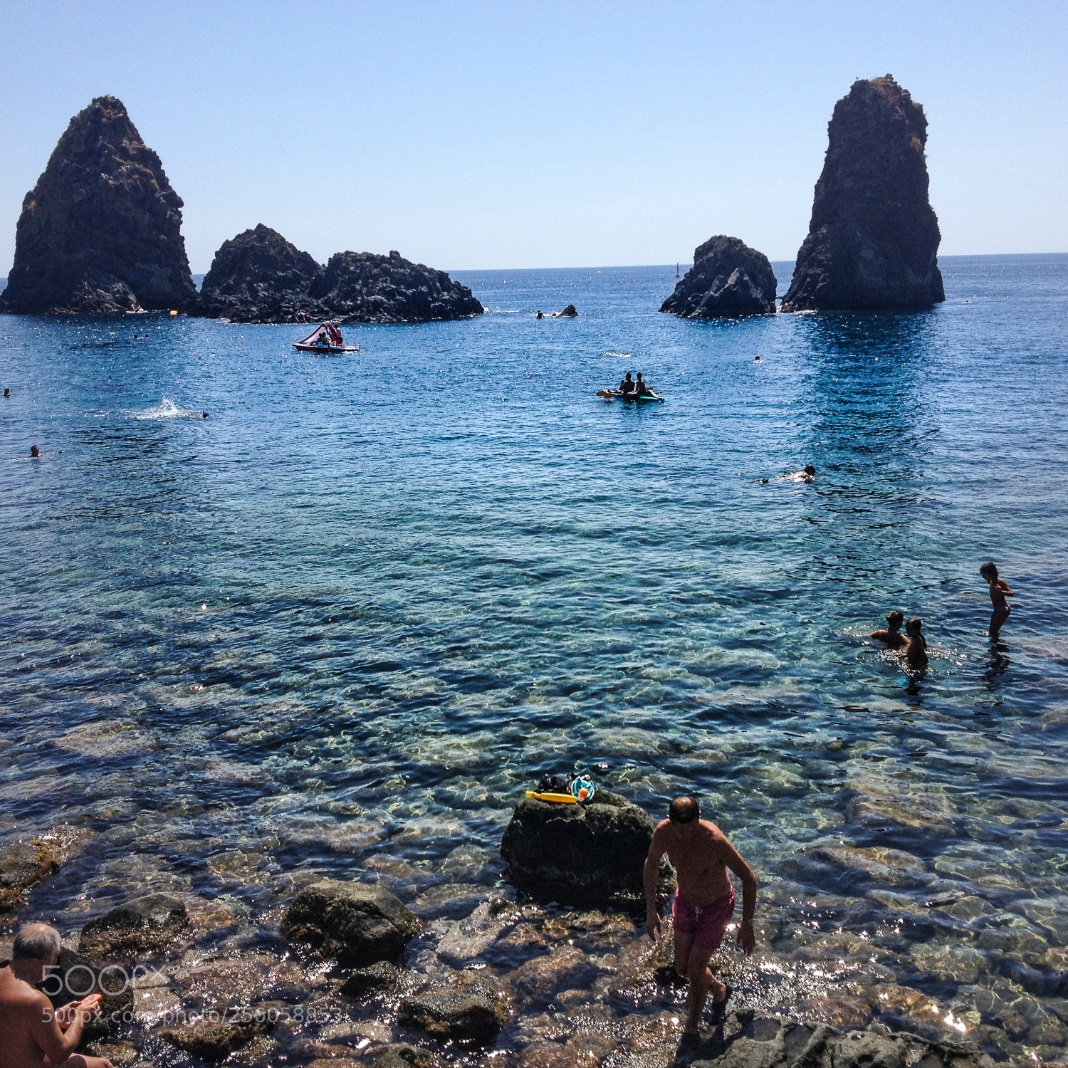Apple iPhone 4S sample photo. Sicily an hard sun photography