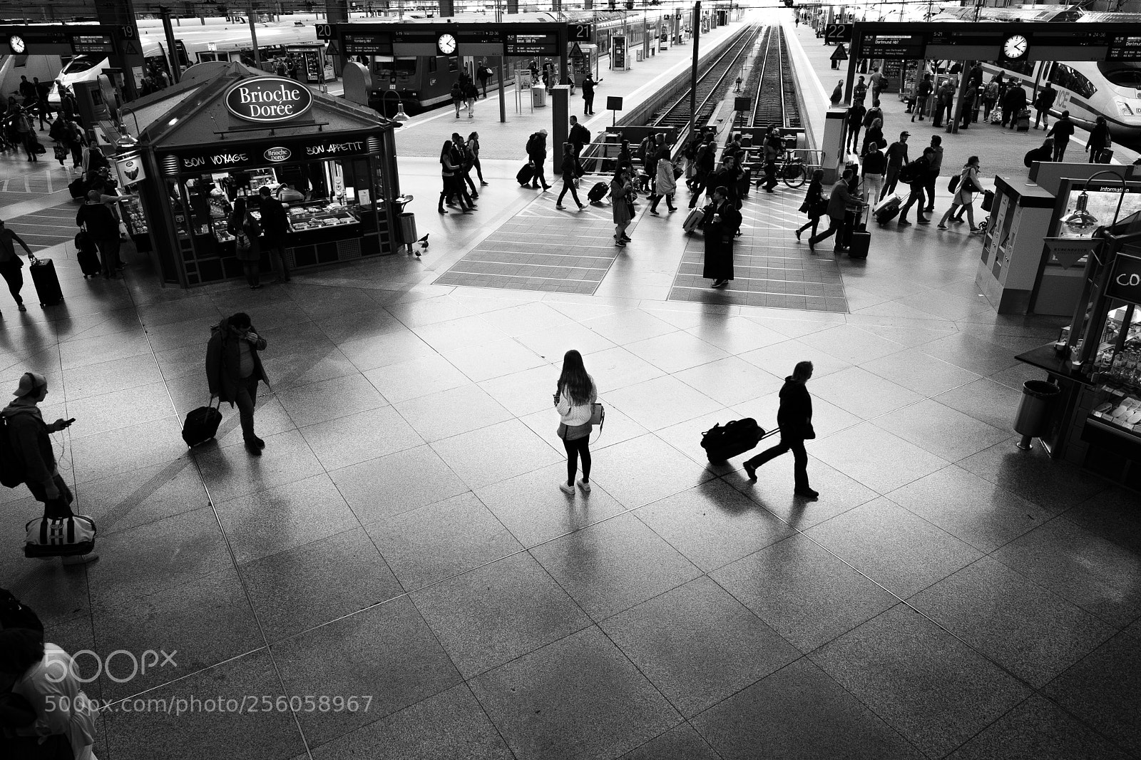 Fujifilm X-Pro2 sample photo. Modern day alice photography