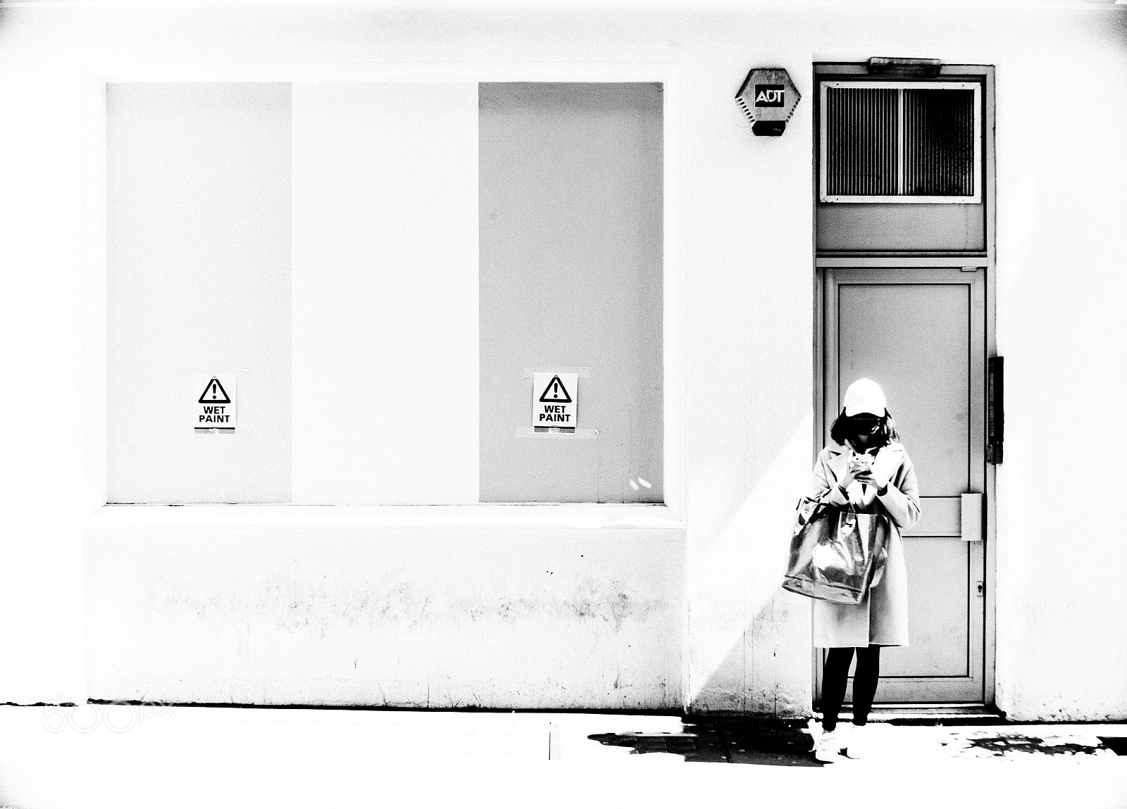 Leica M (Typ 240) sample photo. Wet paint photography