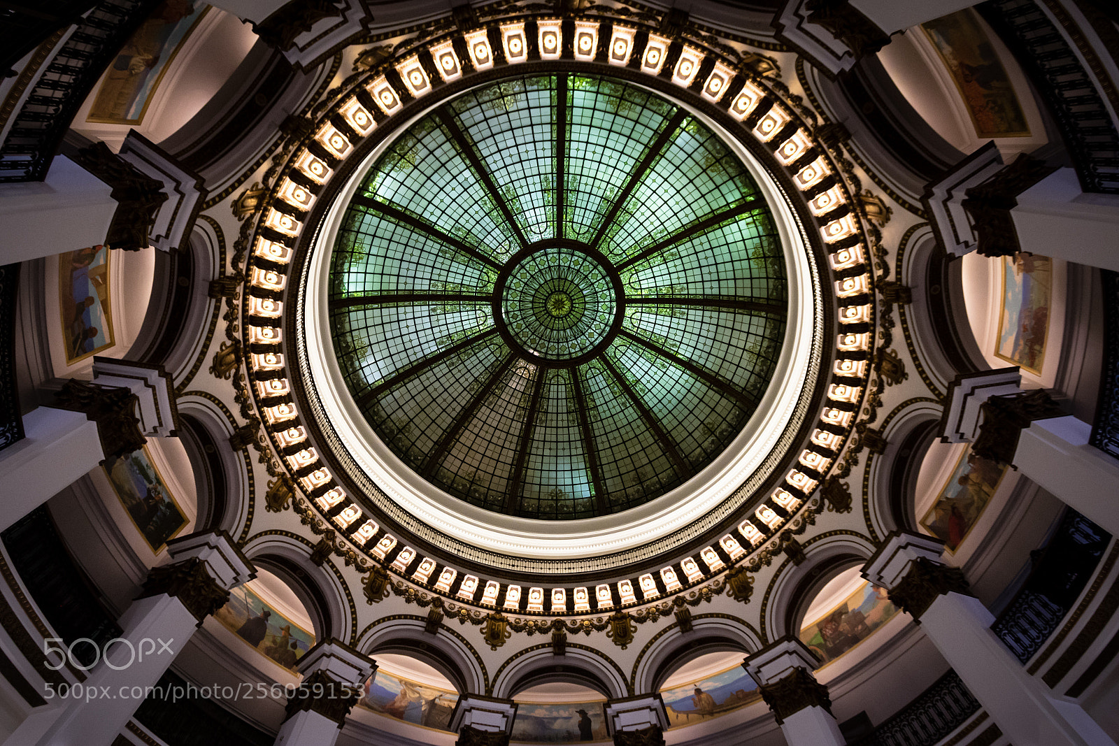 Canon EOS 7D Mark II sample photo. The rotunda photography