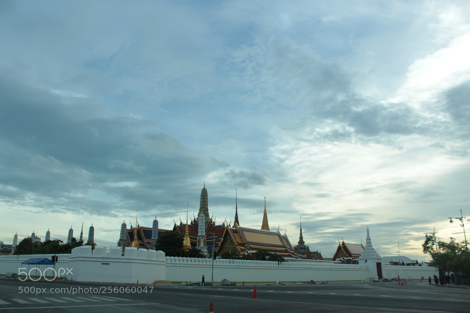 Canon EOS 1300D (EOS Rebel T6 / EOS Kiss X80) sample photo. The palace photography