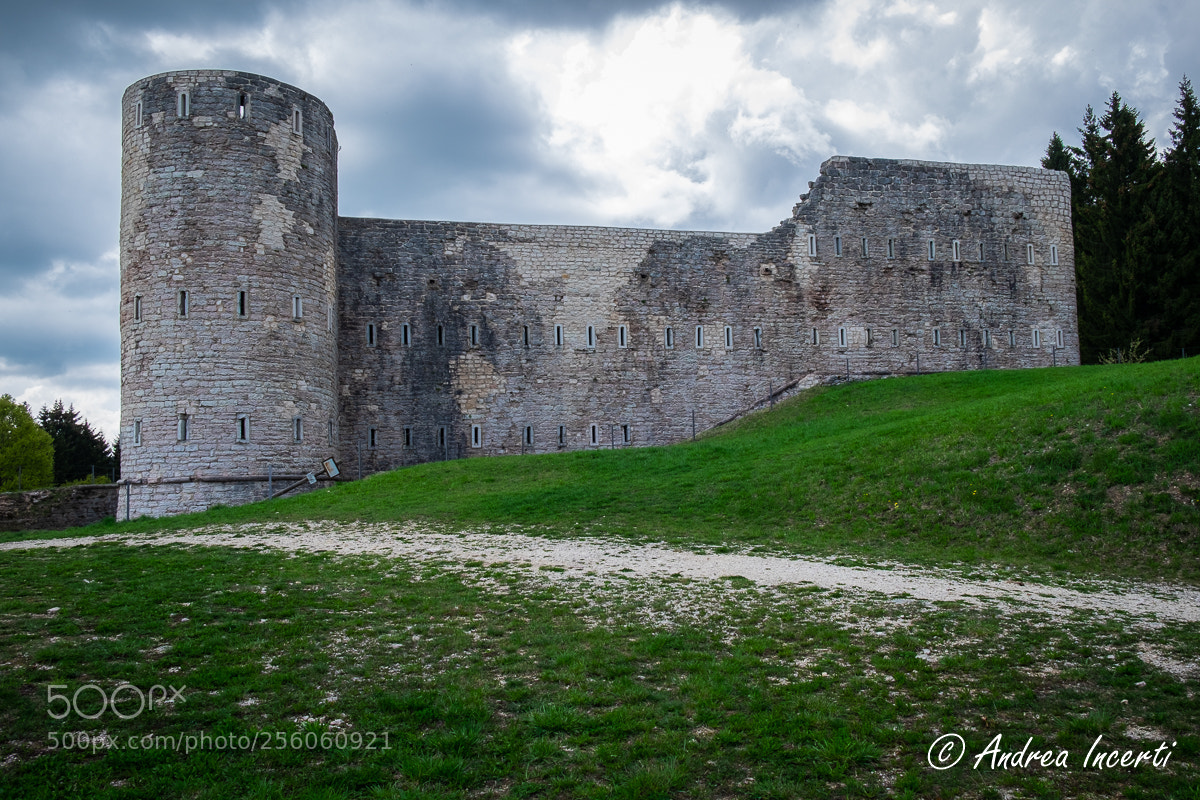 Fujifilm X-T1 sample photo. Forte interrotto barracks photography