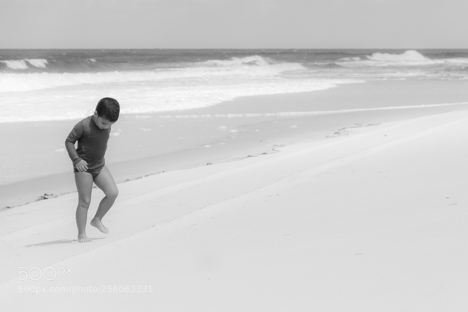 Canon EOS 550D (EOS Rebel T2i / EOS Kiss X4) sample photo. The beach boy 2 photography