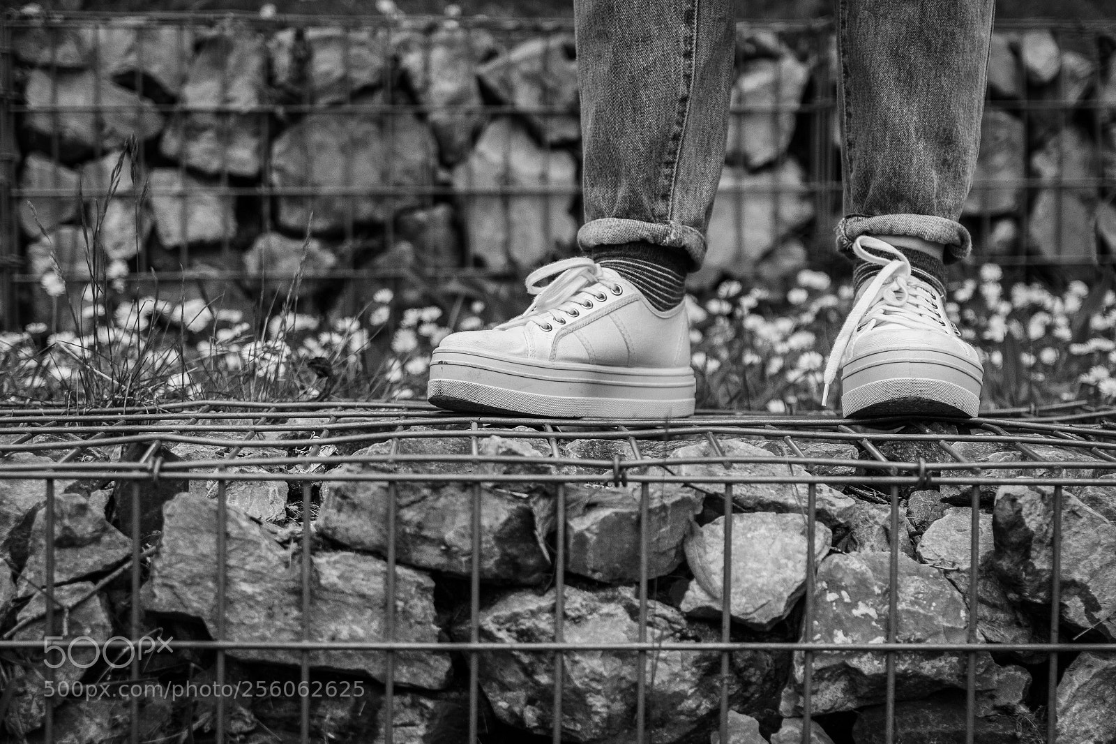 Canon EOS 70D sample photo. "les pieds au mur" photography