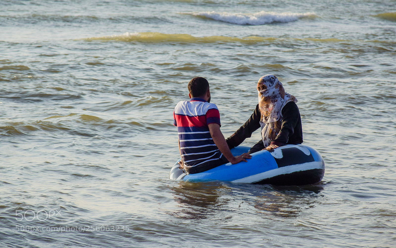 Nikon D5300 sample photo. Floating love photography