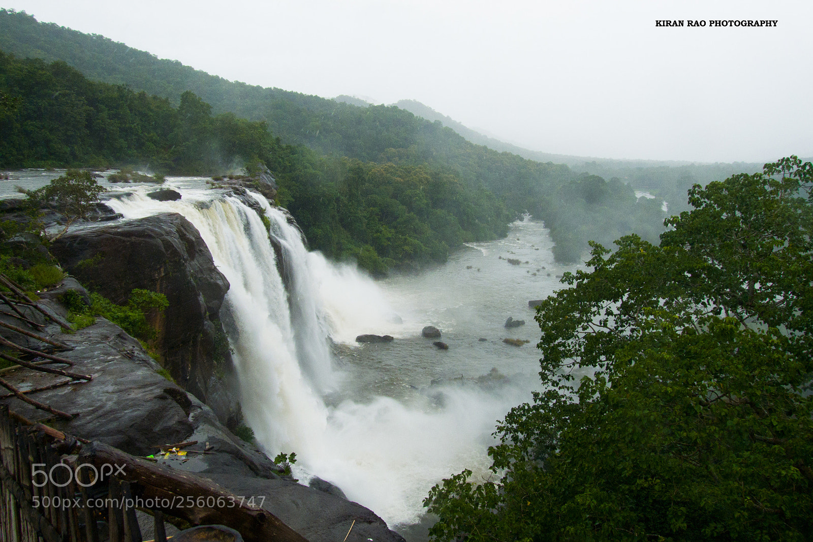 Panasonic Lumix DMC-FZ28 sample photo. Athirapalli waterfall photography