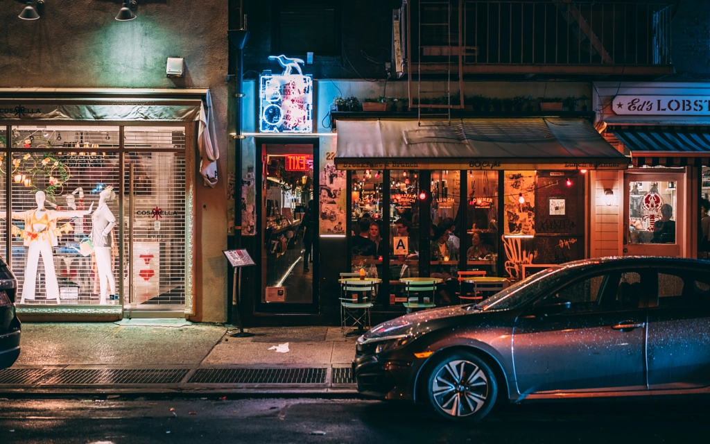 今晚營業中... by Whyment Chen on 500px.com