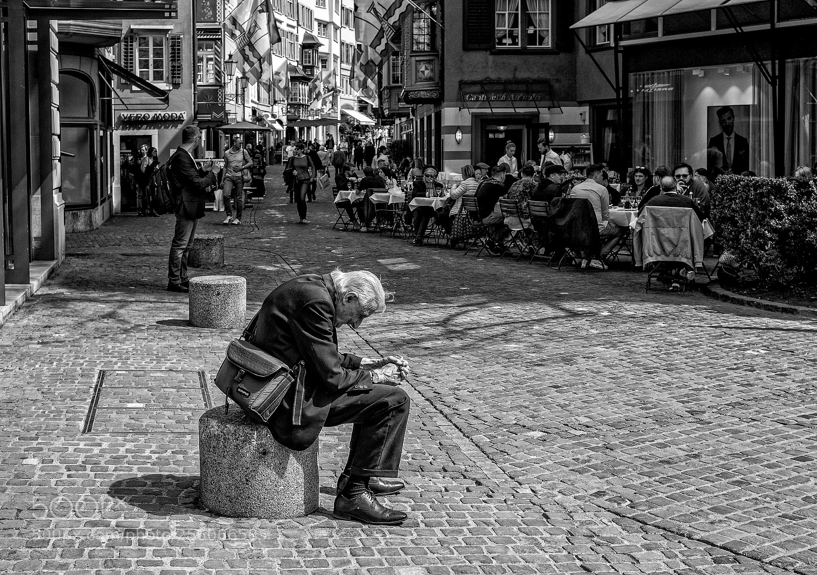 Leica M (Typ 240) sample photo. Heavy burden photography