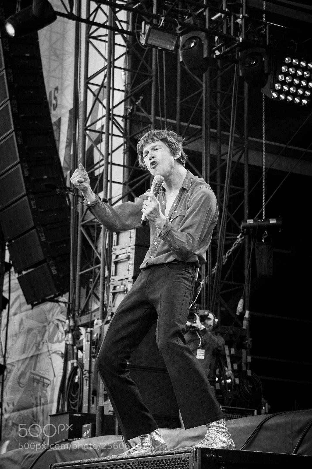 Canon EOS 800D (EOS Rebel T7i / EOS Kiss X9i) sample photo. Cage the elephant photography