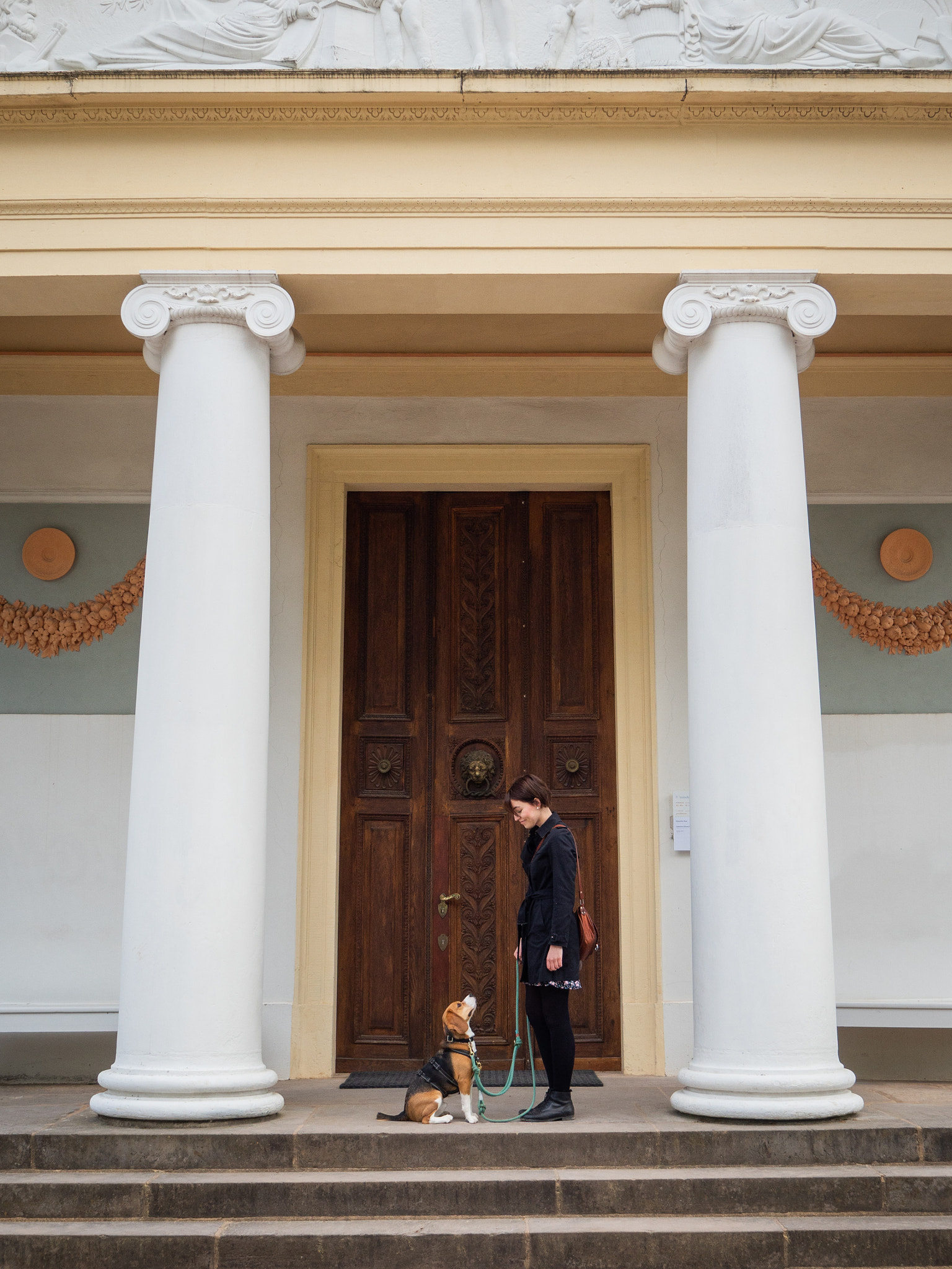 Olympus PEN E-PL8 sample photo. "römisches haus" in weimar photography