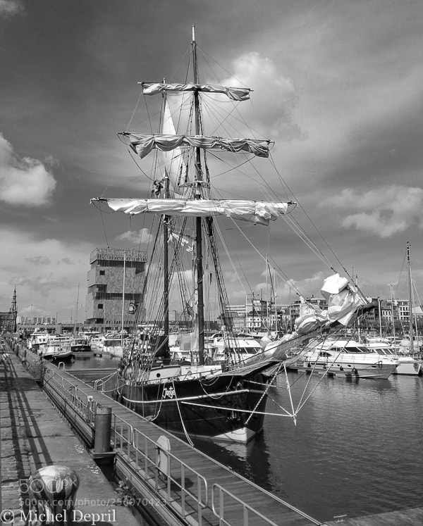 HUAWEI P9 LITE sample photo. Antwerp dock photography