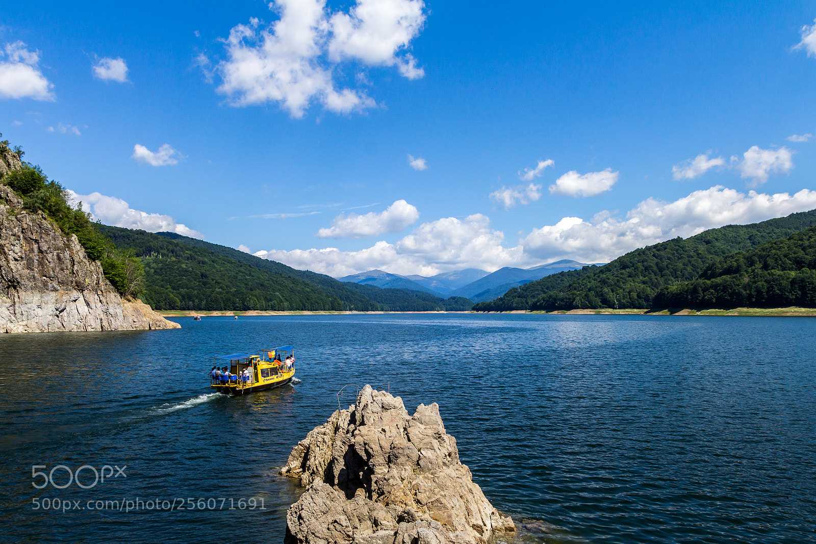 Canon EOS 60D sample photo. Touring lake vidraru photography