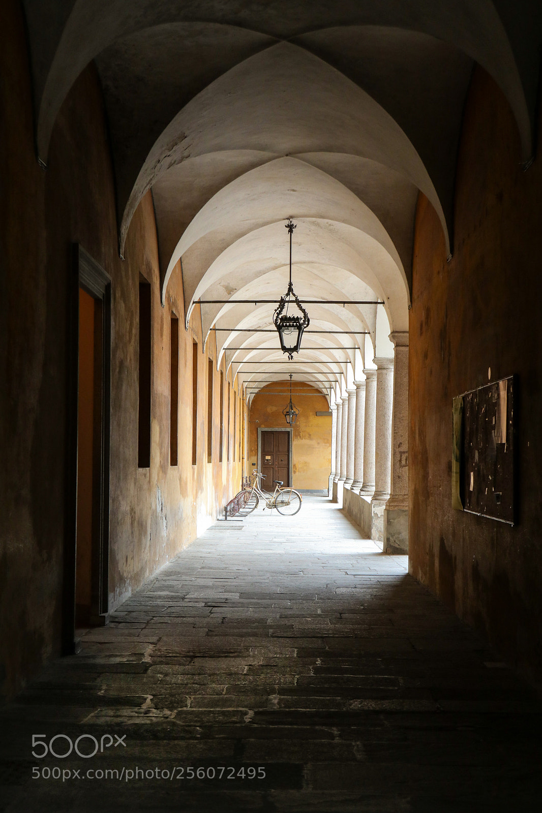 Canon EOS M5 sample photo. University of pavia photography