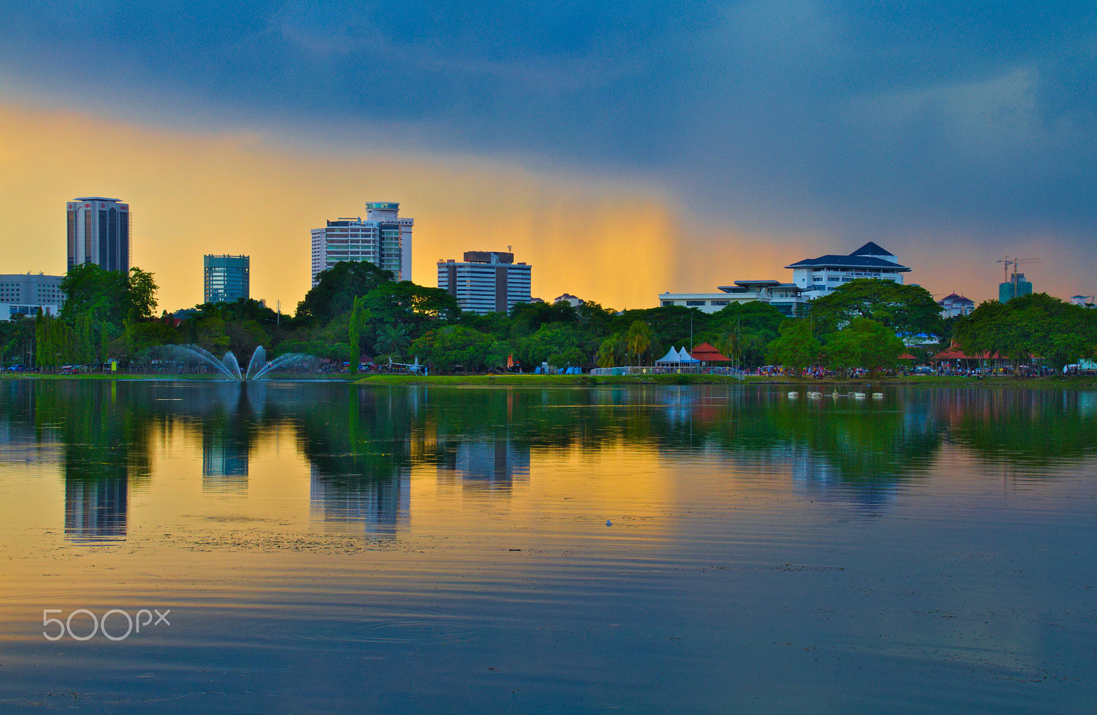 Canon EF 75-300mm F4.0-5.6 IS USM sample photo. Rainy season in kuala lumpur photography