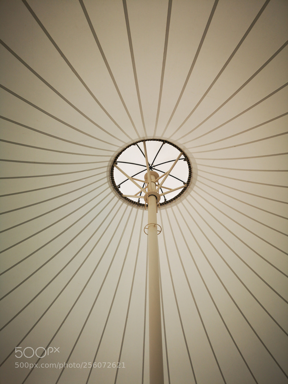 HUAWEI CLT-L29 sample photo. The big sun umbrella photography