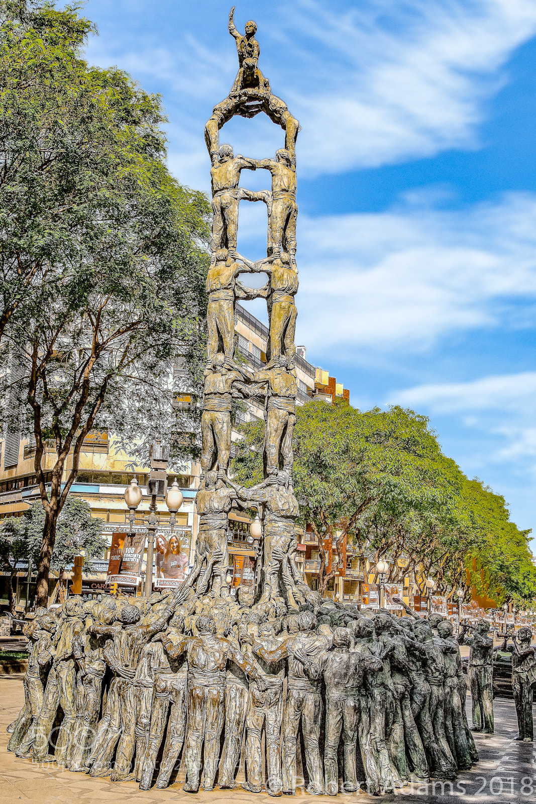 Fujifilm X-T2 sample photo. Human tower, tarragona photography