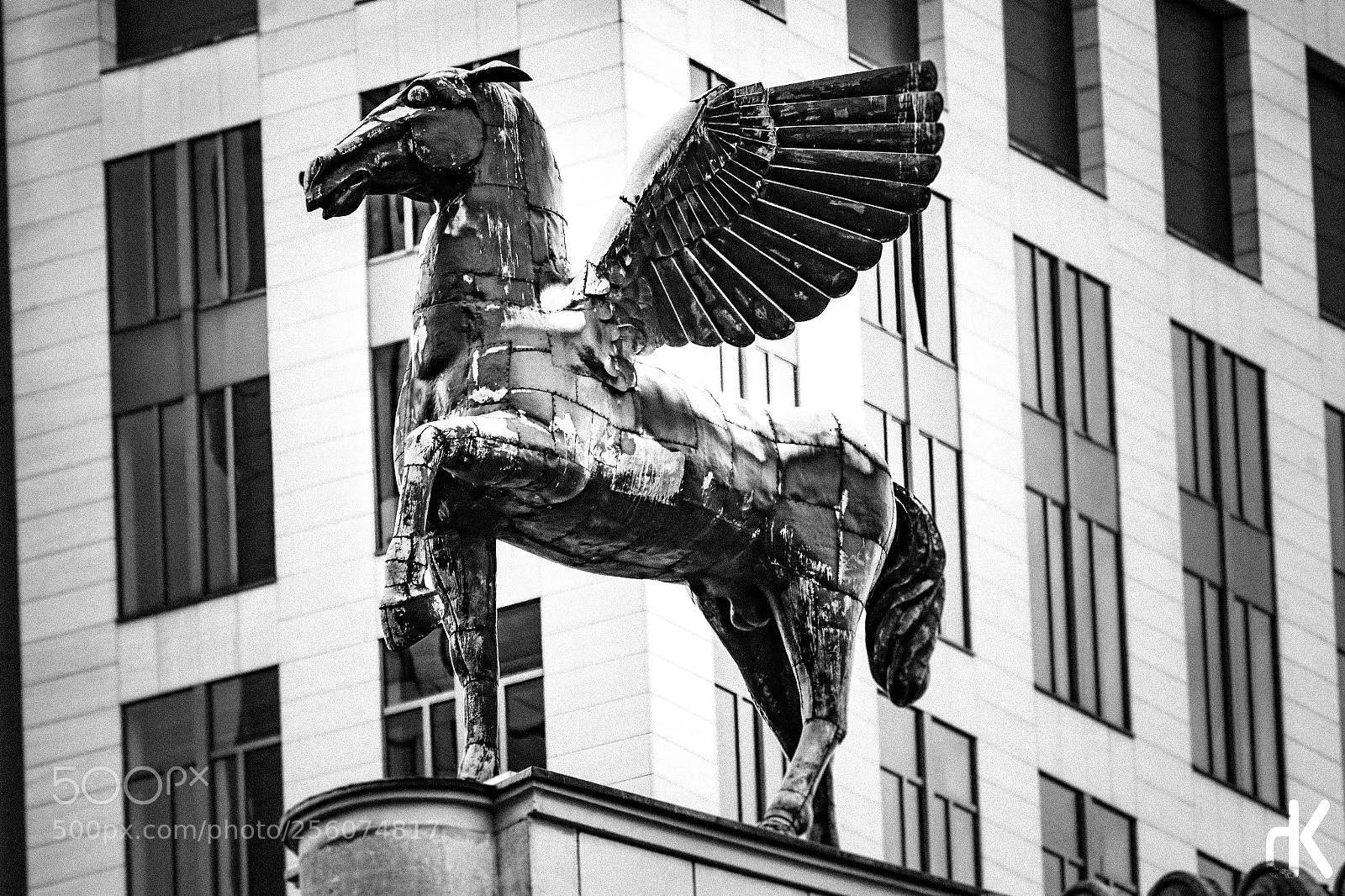 Sony Cyber-shot DSC-RX10 III sample photo. Pegasus on the old photography
