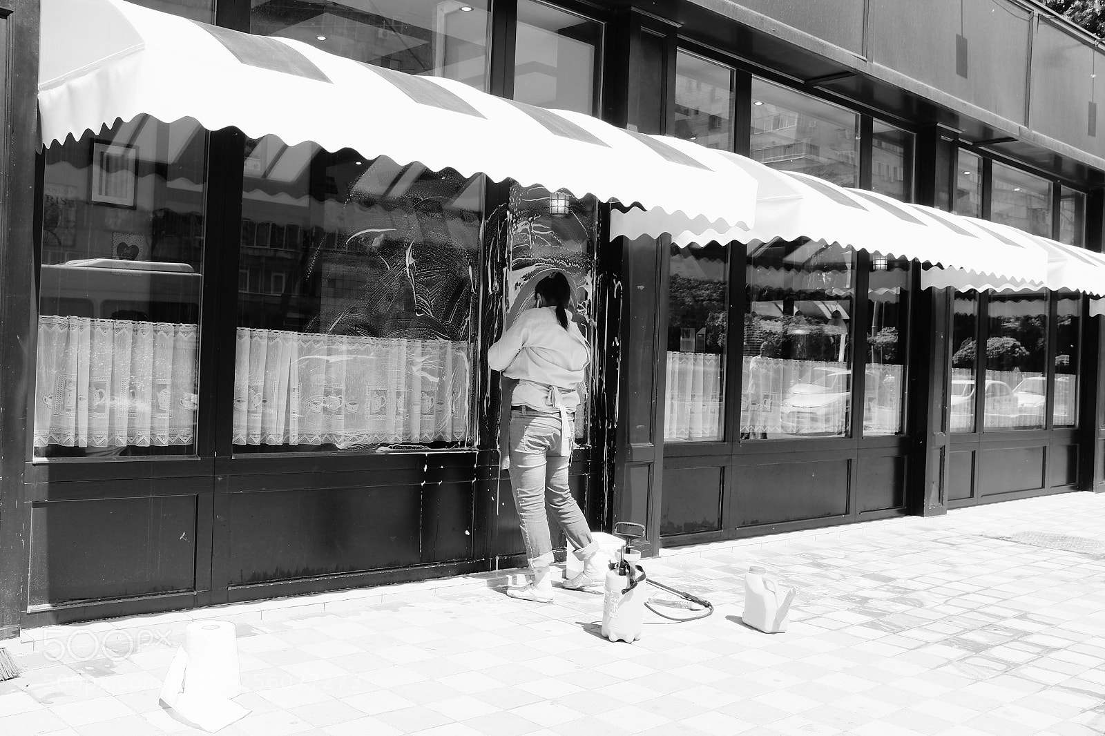 Fujifilm X100S sample photo. Multitasking photography