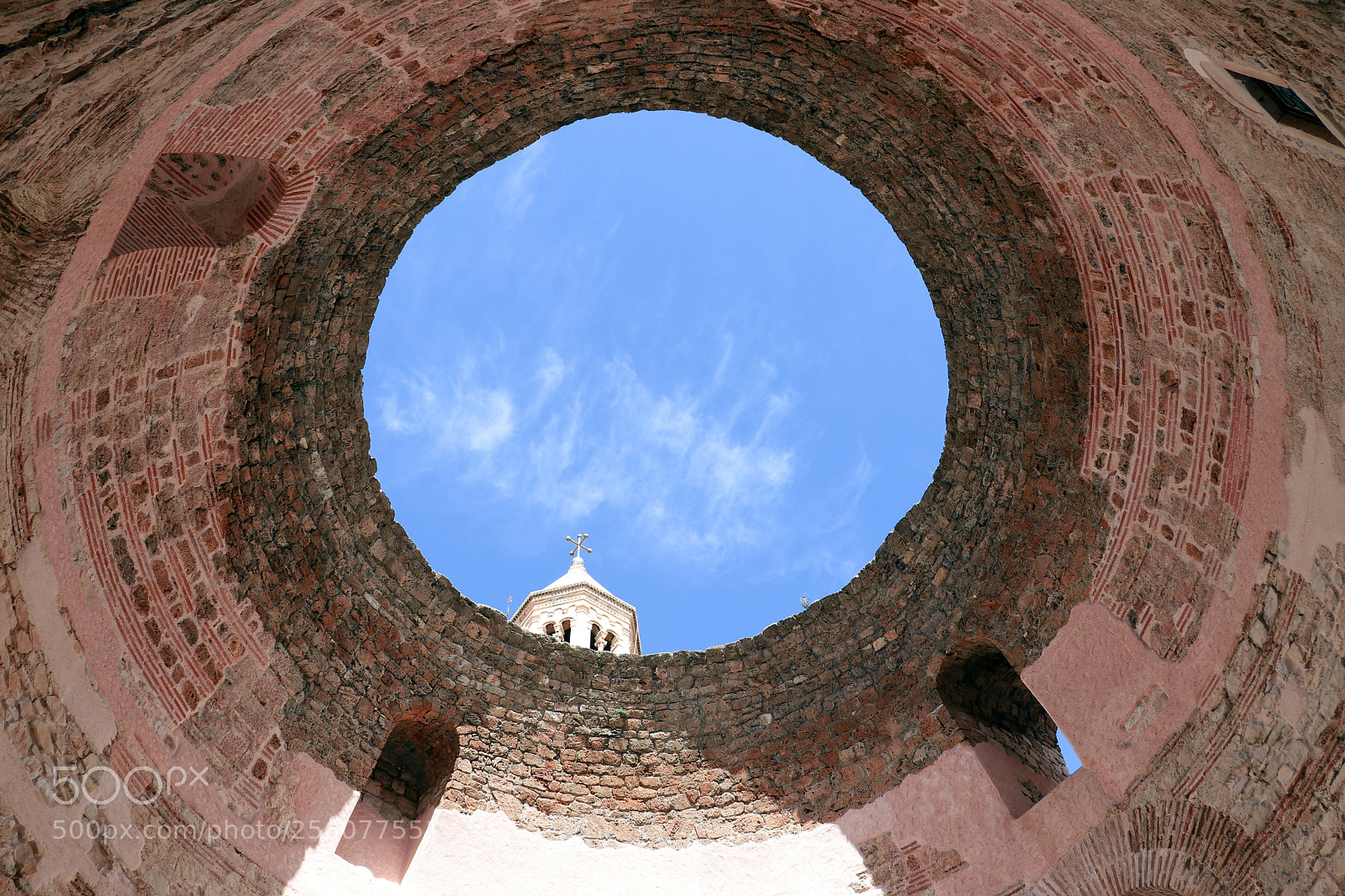 Canon EOS 80D sample photo. Where is the roof photography
