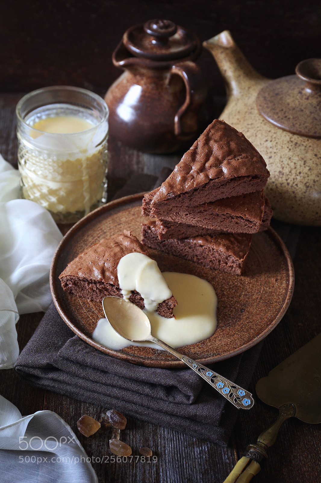 Canon EOS 6D sample photo. Chocolate cake. genoise with photography