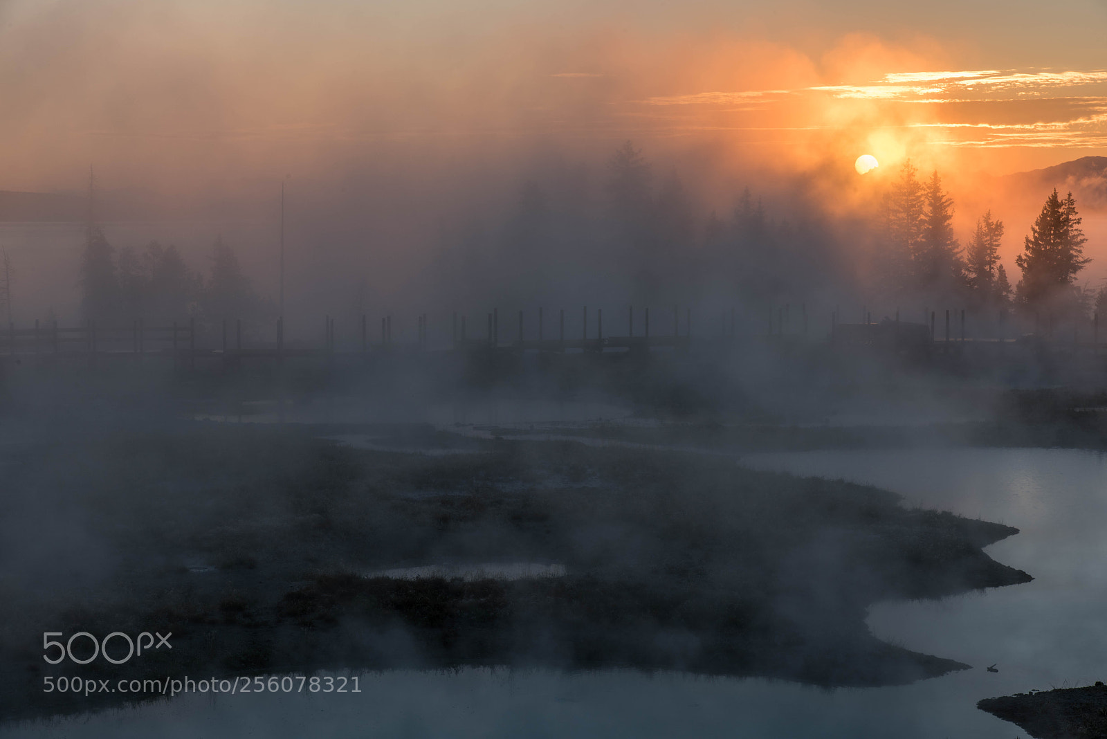 Nikon D810 sample photo. Lake yellowstone sunrise photography