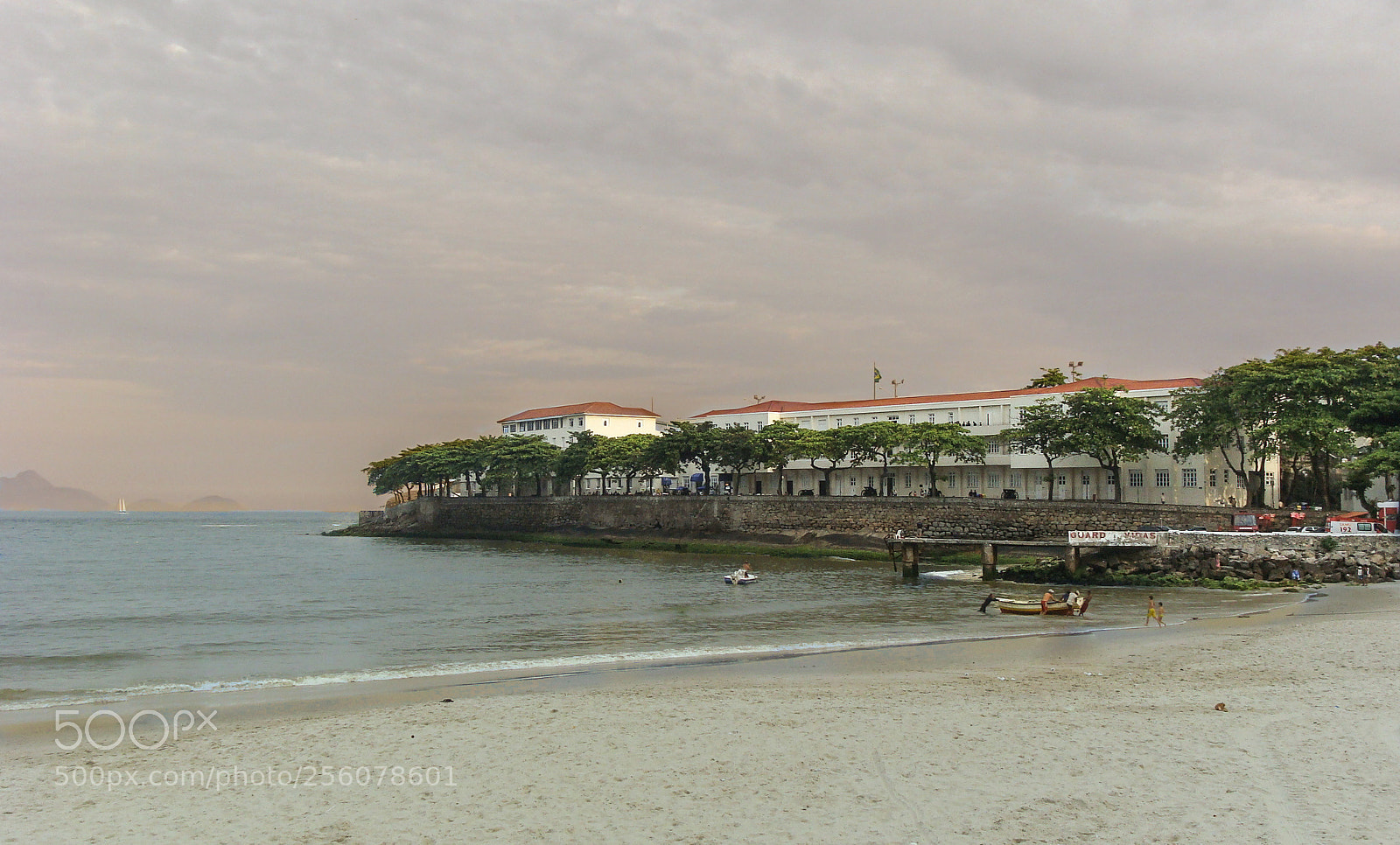 Sony DSC-H3 sample photo. Copacabana beach, rio de photography