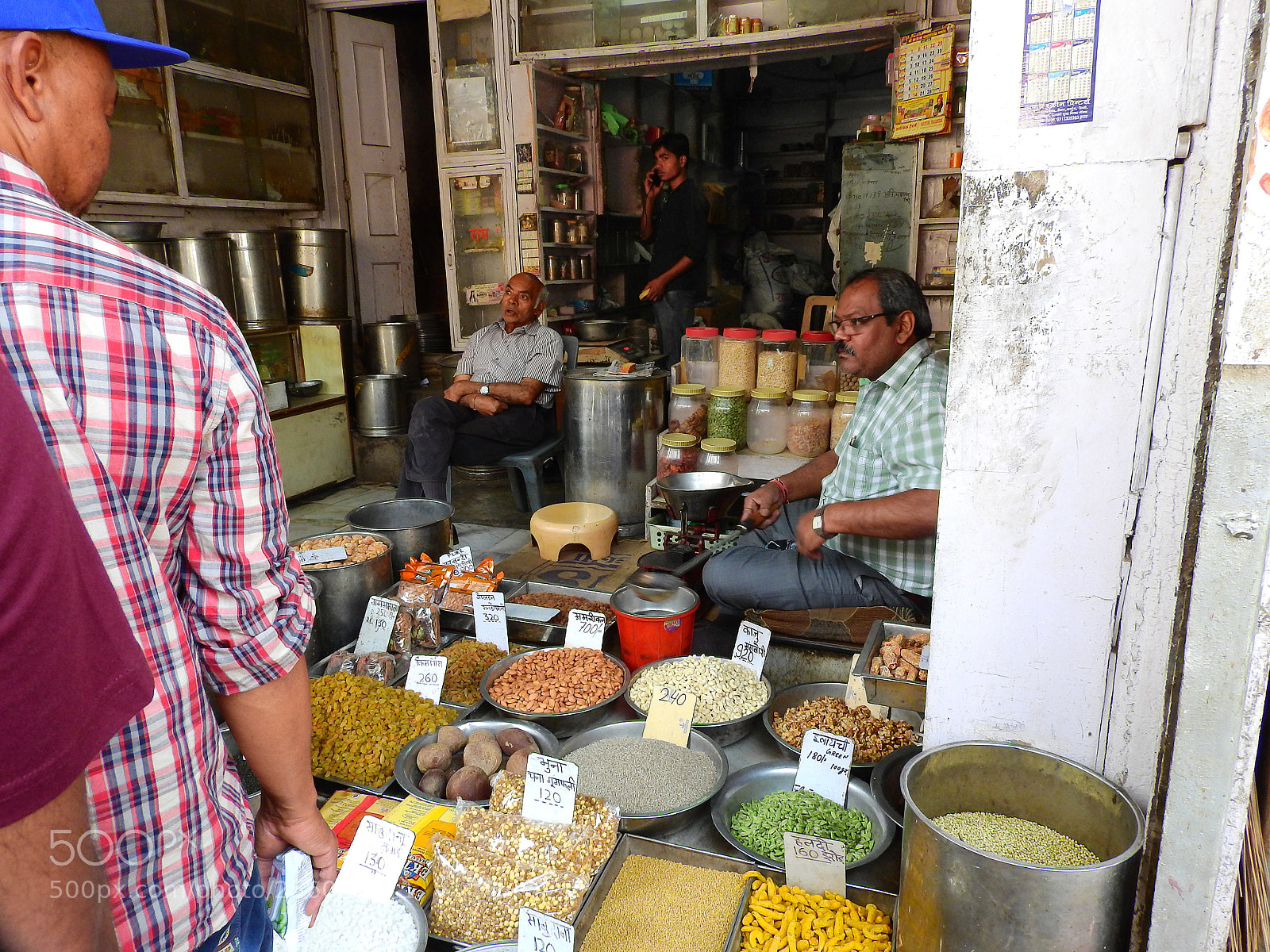 Nikon Coolpix P610 sample photo. Spice market photography