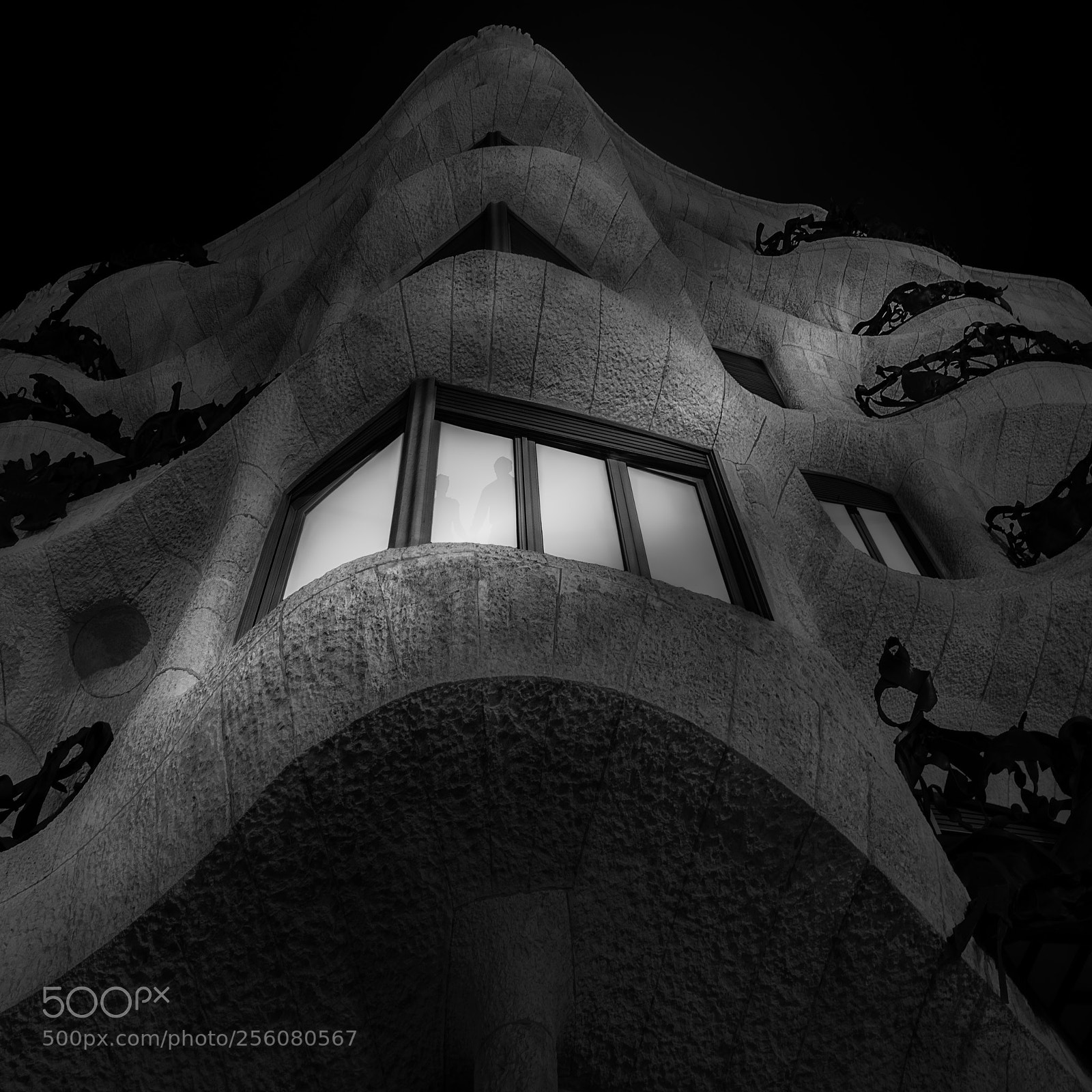 Nikon D5300 sample photo. Casa mila bw photography