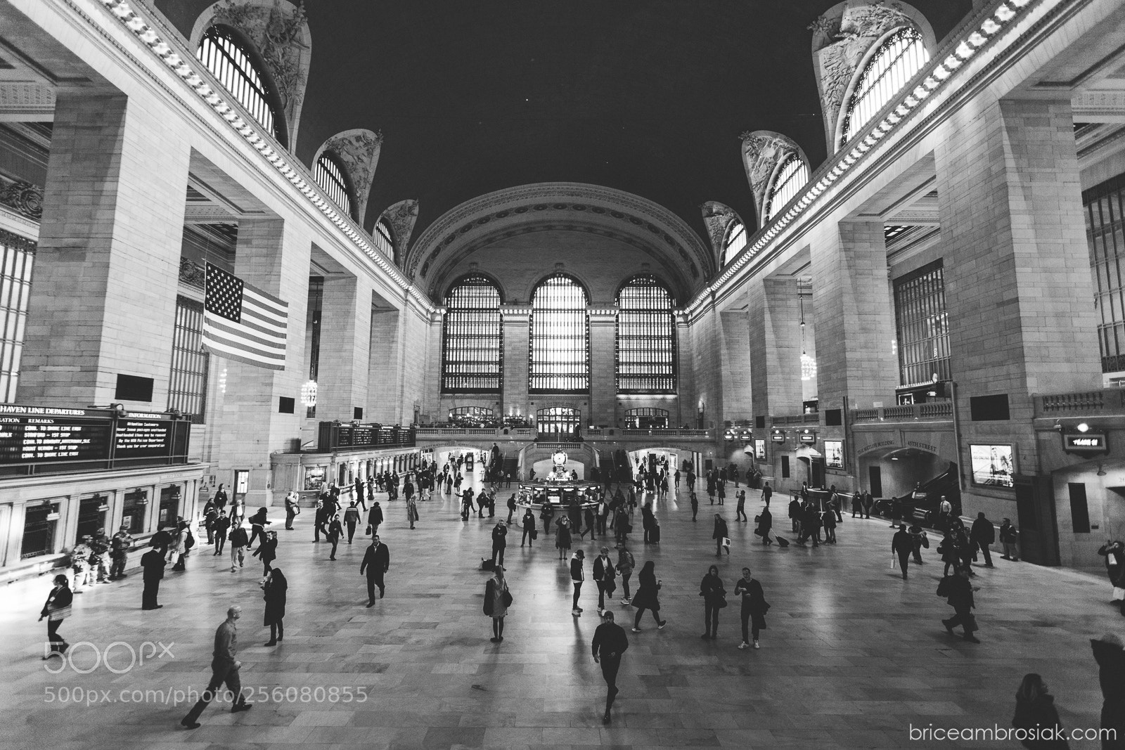 Canon EOS 5D Mark II sample photo. Grand central terminal photography