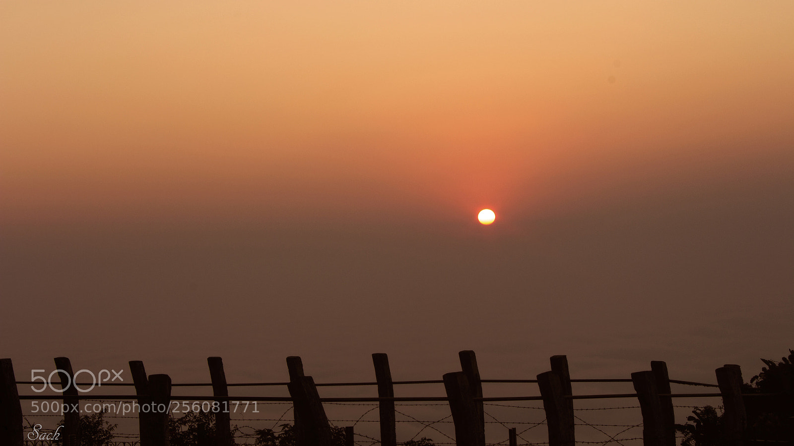 Canon EOS 700D (EOS Rebel T5i / EOS Kiss X7i) sample photo. As it rises photography
