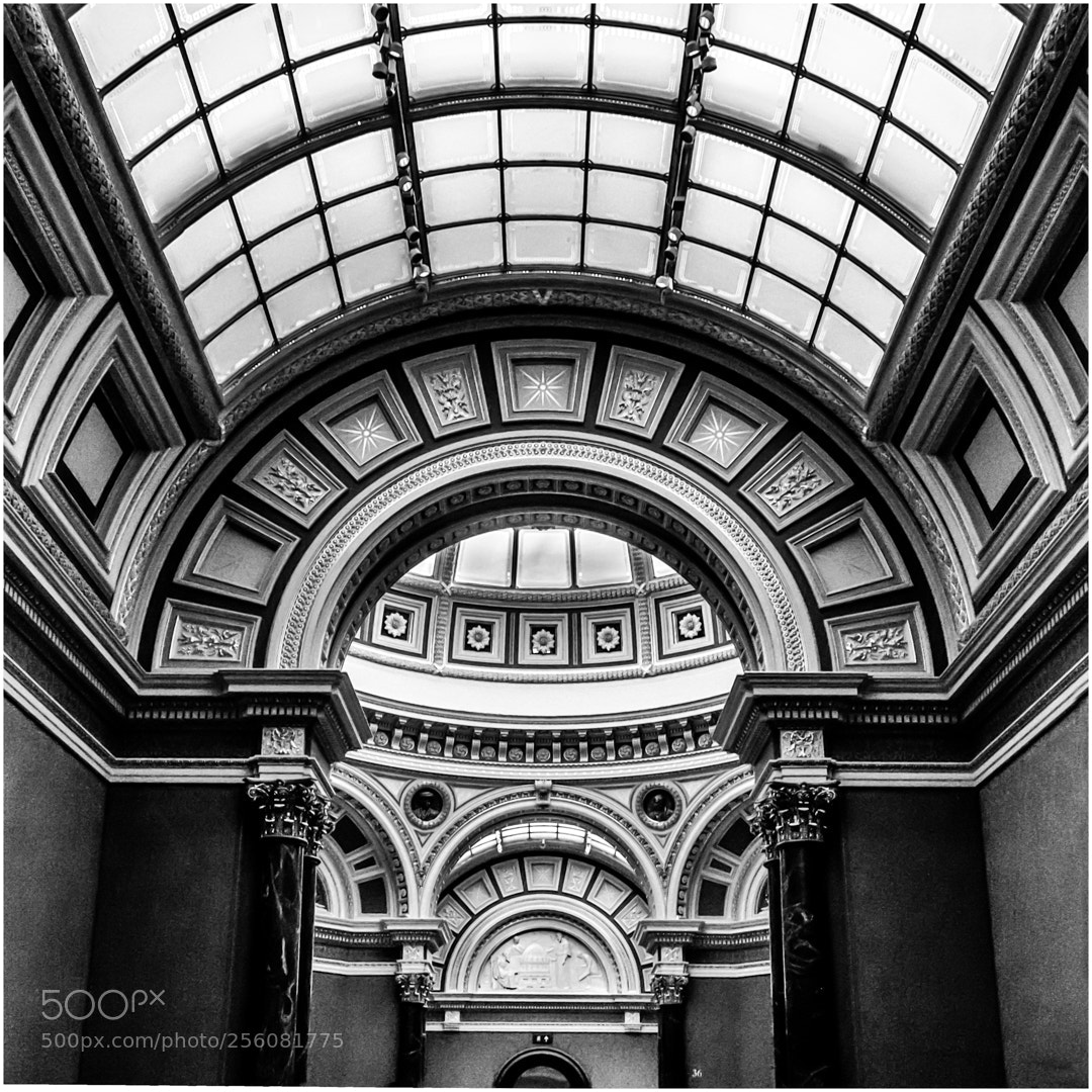 Sony DSC-RX100M5 sample photo. National gallery b&w photography