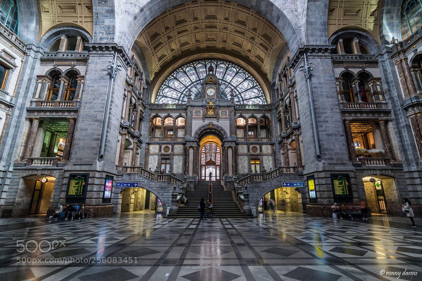 Nikon D5300 sample photo. Antwerpen, centraal station. photography