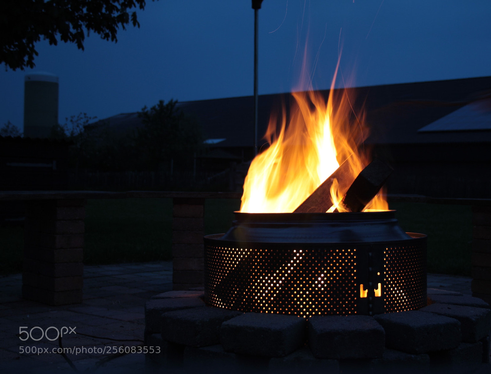 Canon EOS 1000D (EOS Digital Rebel XS / EOS Kiss F) sample photo. Fire photography